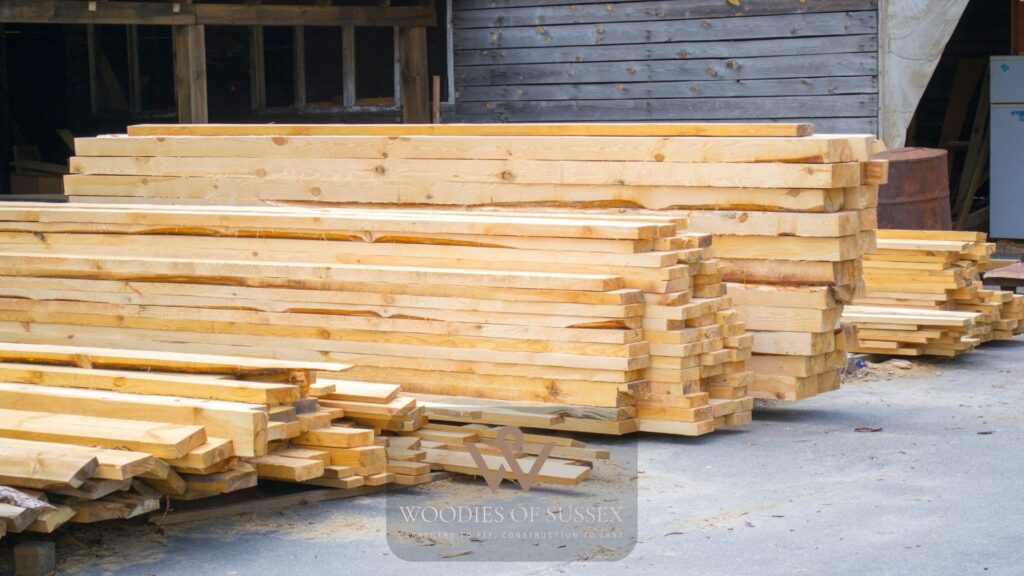 Explore 5 top timber choices for home extensions and large projects. From Western Red Cedar to European Oak, find the best timber for durability, aesthetics, and energy efficiency.